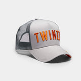 TWINZZ GREY/ORANGE TRUCKER HAT